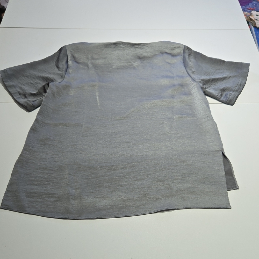 Universal Standard Silky Gray Short Sleeve Blouse - Picture 2 of 8